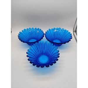 Set Of 3 Blenko Handcrafted Blue Daisy Bowls 7" Vintage Retro Glass Beautiful